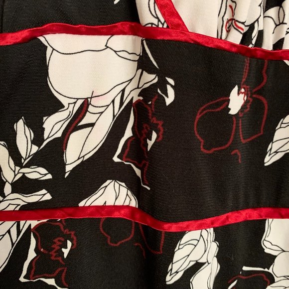 ❤️Speechless Black & White Floral Halter Dress Red - Picture 4 of 9